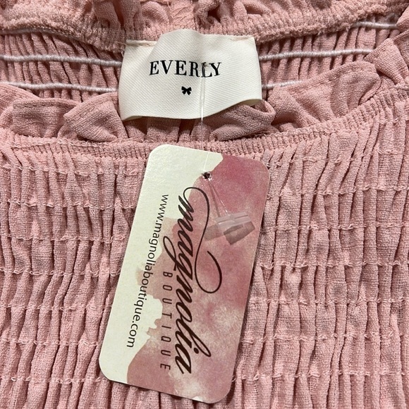 NWT Everly Ruffle Dress Long Sleeved Medium - Picture 7 of 7